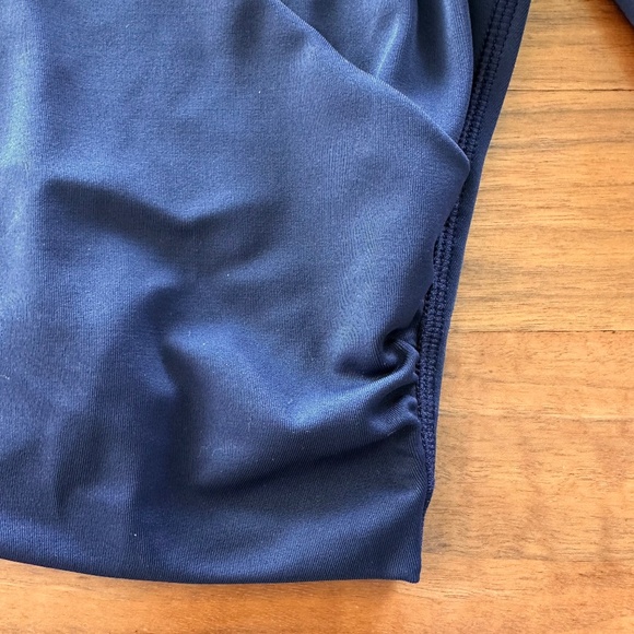 Athleta Swim Long Sleeve Cropped Rash Guard with Wrap Front- Navy XXS - Picture 8 of 12